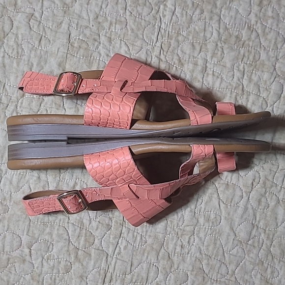 Franco Sarto, Gia Sandals Size 7 - Picture 3 of 6